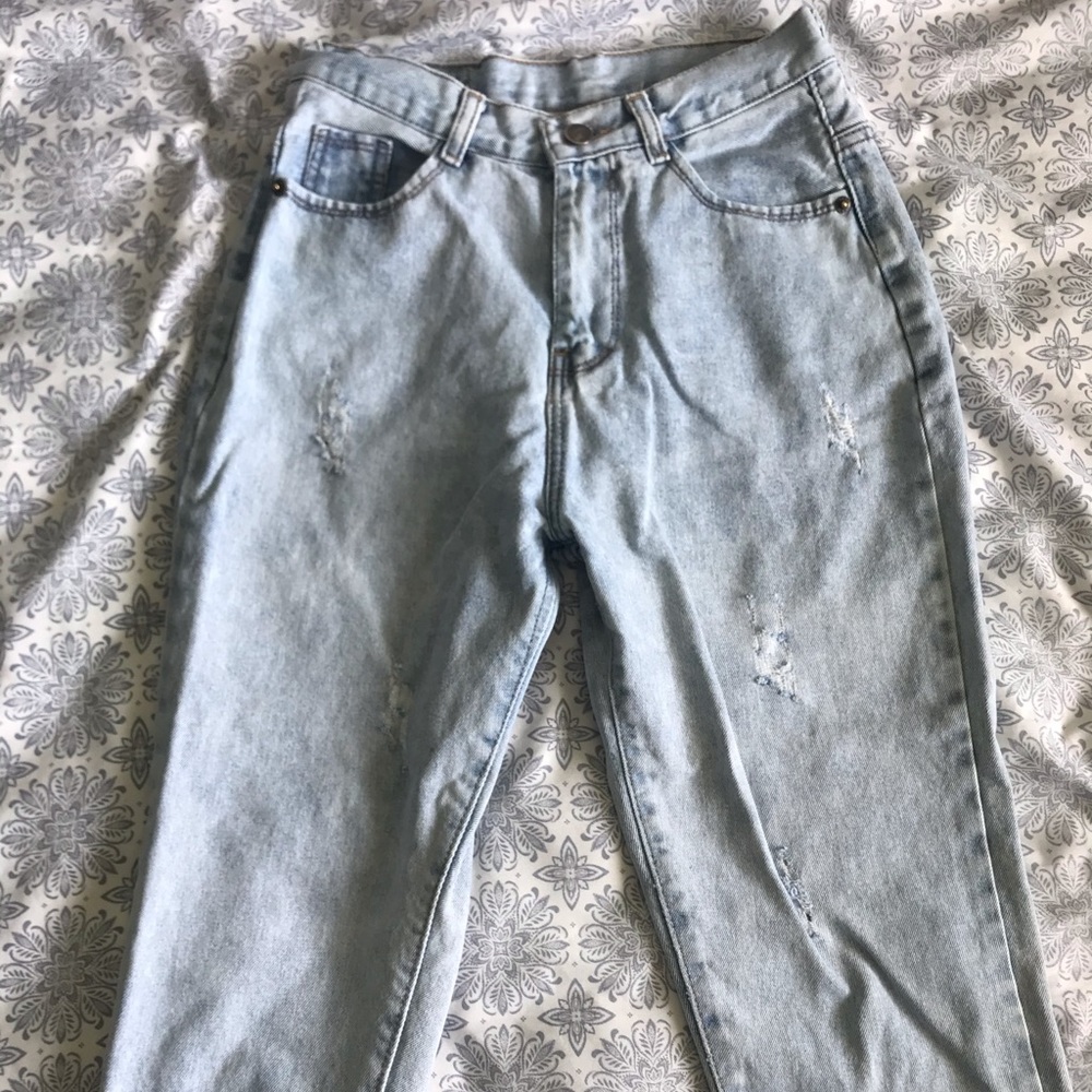 Light-blue Ripped Mom Jeans